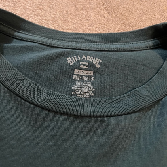 Billabong short sleeve tee - Picture 2 of 3